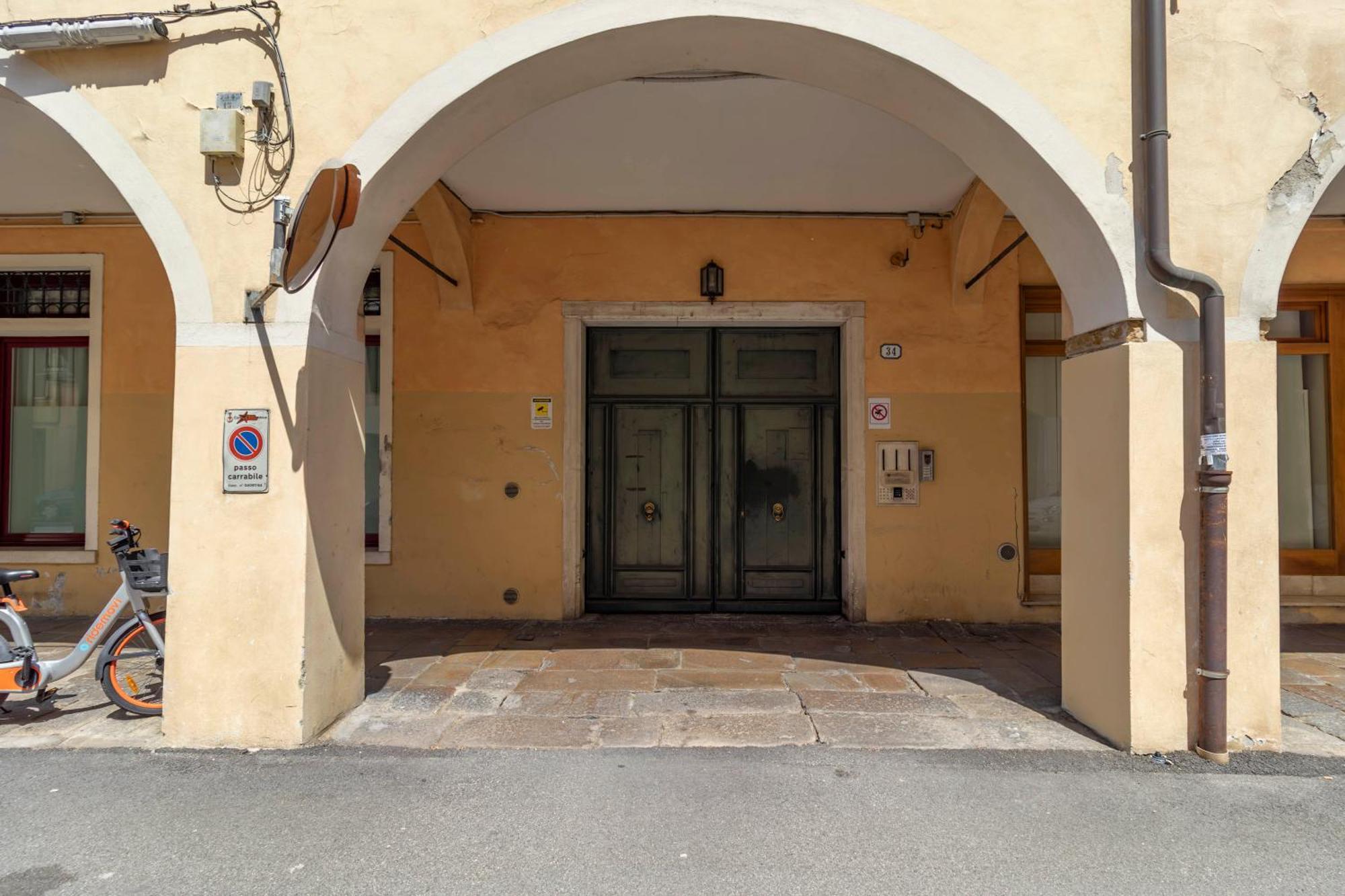 Casa Charleston In Palazzo Nobiliare Al Duomo Apartment Padova Exterior photo